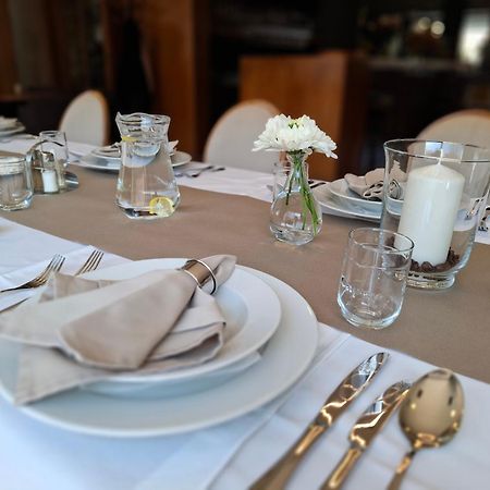 Hotel Eminent Ступава Екстер'єр фото