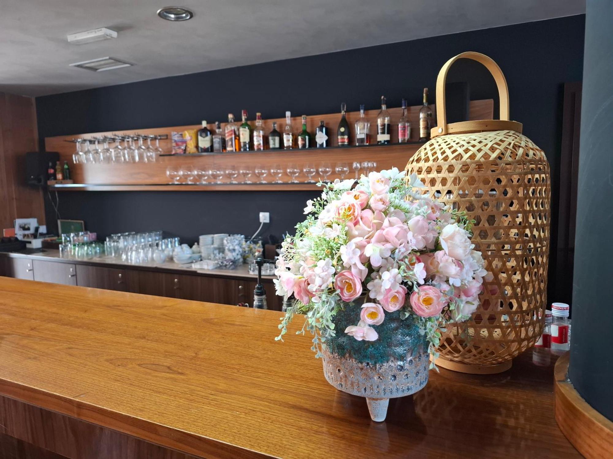 Hotel Eminent Ступава Екстер'єр фото